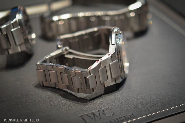 Votre Top 3 des bracelets acier IWCIngenieur40mmAutomatic-6