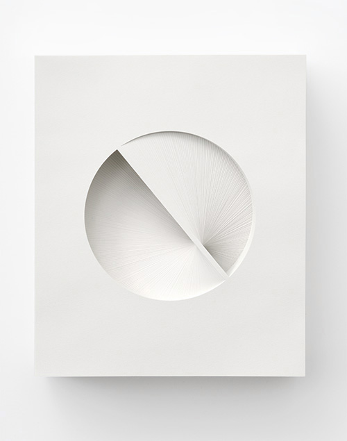  Form in white (Rotation IV), 2012 Paper 24 x 20 x 6 cm 