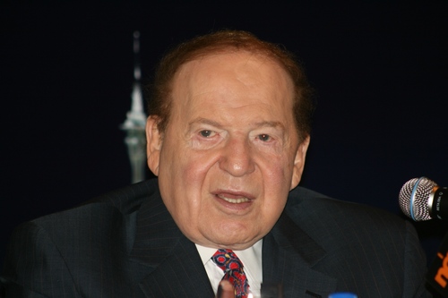 Sheldon Adelson, pictured, and his wife Miriam have donated another $40 million to Birthright Israel. Credit: Wikimedia Commons.