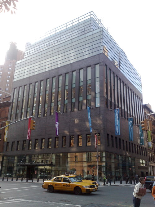 The JCC in Manhattan, whose director of film programs expressed public<br />
support for boycotts of Israel in a Huffington Post op-ed. Credit: Team<br />
Boerum via Wikimedia Commons.