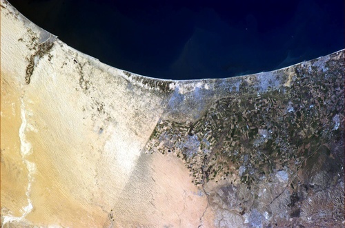 Click photo to download. Caption: The border between Israel and Egypt as  seen from the International Space Station. The "pico-satellite" developed  by scientists at Ben-Gurion University will be Israel's "eye on everything  that's going on below" as well as "an important tool in the fight against  terrorism,