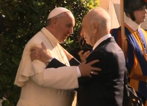 Pope Francis and Shimon Peres in June. Credit: GPO.