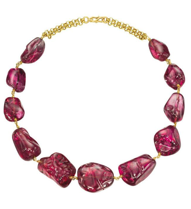 An Imperial Mughal spinel necklace with eleven polished baroque spinels for a total weight of 1,131.59 carats. Three of the spinels are engraved. Two with the name of Emperor Jahangir (1569-1627), one with the three names of Emperor Jahangir, Emperor Shah Jahan and Emperor Alamgir, also known as Aurangzeb.