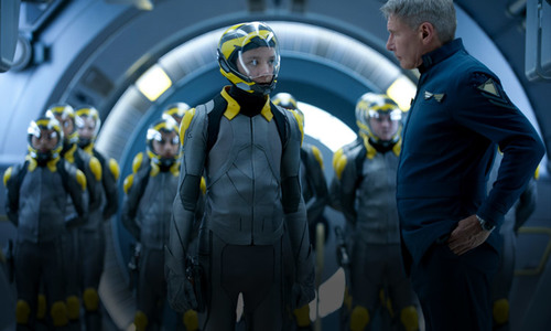Latest ENDER'S GAME Photos Showcase The Battle Room And Hailee Steinfeld