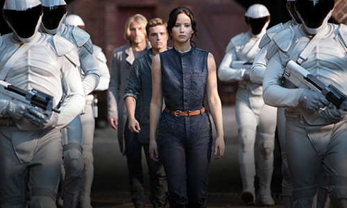 3 New Images from THE HUNGER GAMES: CATCHING FIRE Featuring Jena Malone and Jennifer Lawrence