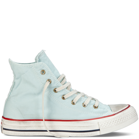 Chuck Taylor Washed Canvas in Foam