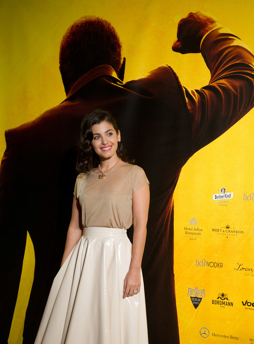  Katie Melua on the red carpet / Videovision Entertainment (p)