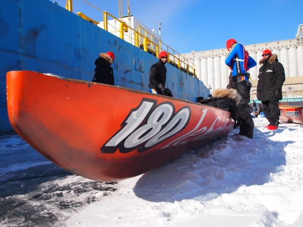 ice canoeing race carnaval