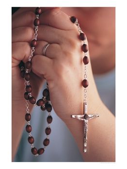 542401b Woman Praying W Rosary Beads Posters