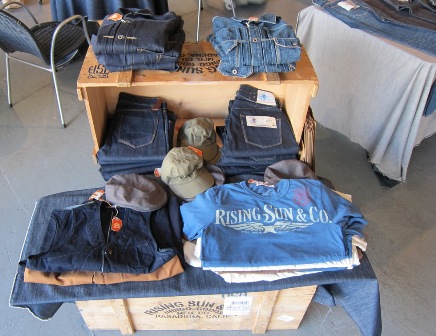 Rising Sun Crate @ AB Fits @ ManUp