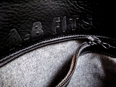 AB Fits Leather Book Tote - riri Zipper Pocket