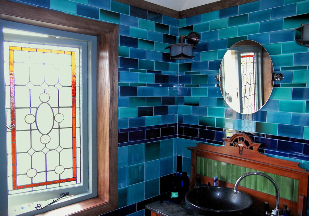arts_crafts_bathroom_design_bespoke_leaded_stained_glass_peacock_house_rogue_designs_interior_designers_oxford_4