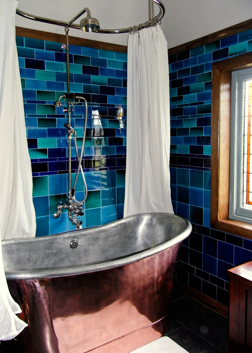 arts_crafts_bathroom_design_copper_bath_bespoke_leaded_stained_glass_peacock_house_rogue_designs_interior_designers_oxford_5
