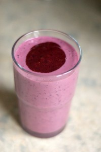 Coulis and smoothie in a glass