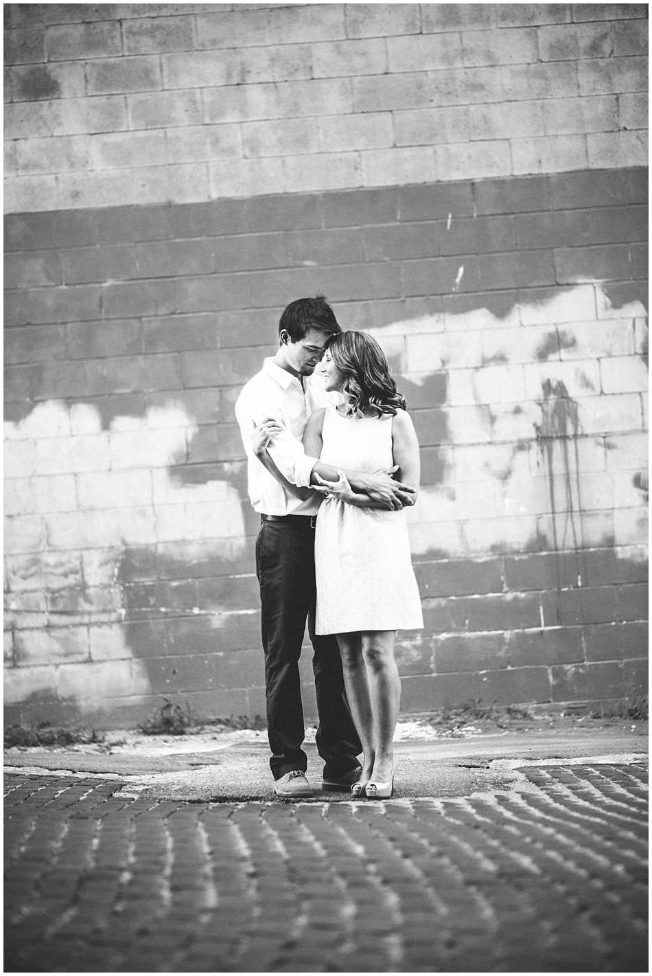Cute pose for engagement pictures