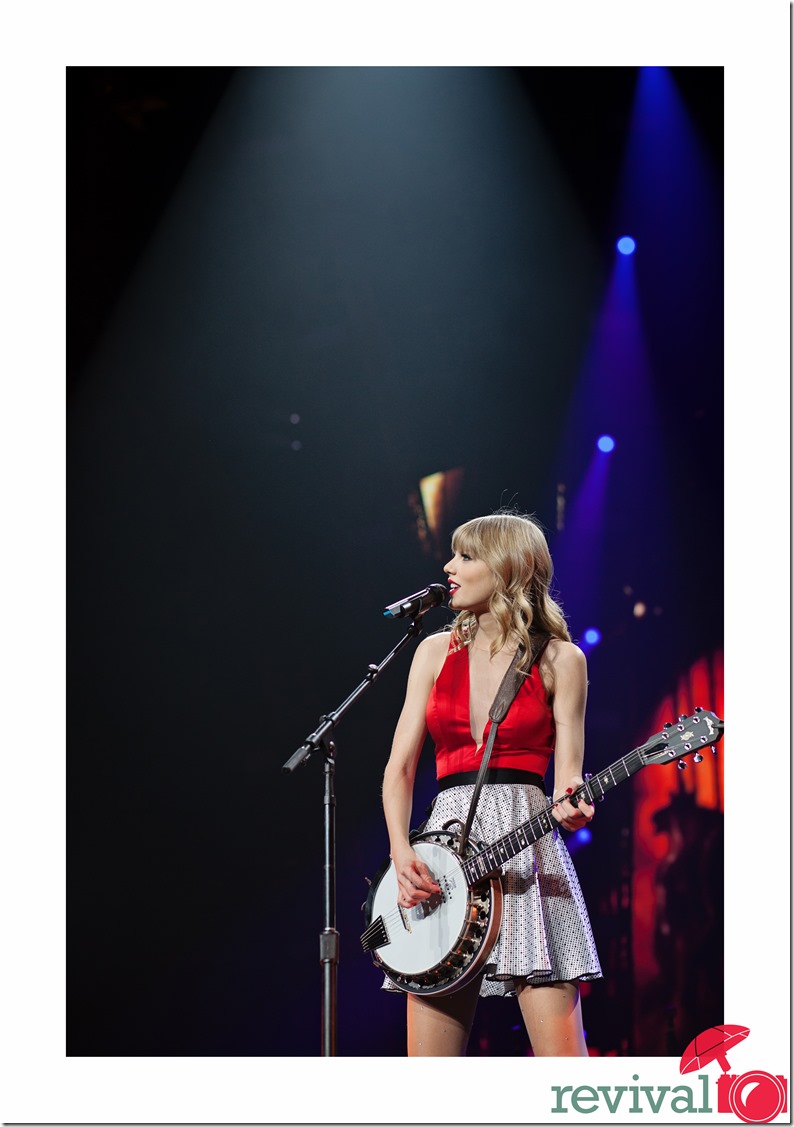 Photos from the Taylor Swift Red Tour in Charlotte, NC Revival