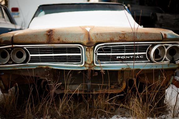 rusty car front
