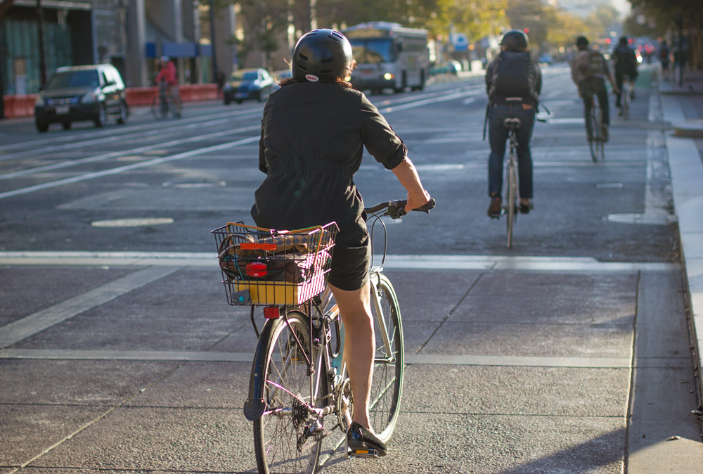 stylish-bike-commuters-on-market-street-in-san-francisco