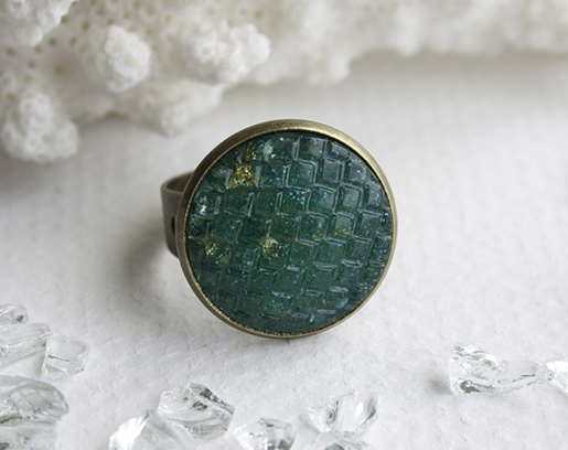 02 teal resin scale ring blog 515px
