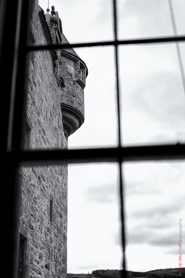 castle menzies window tower scotland