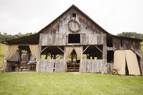 Tennessee Wedding at White Fence Farm 