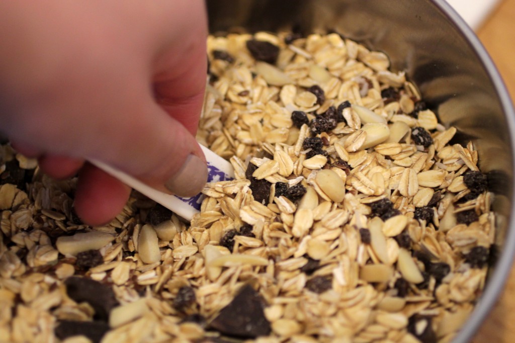 measuring flax seed for delicious granola bars