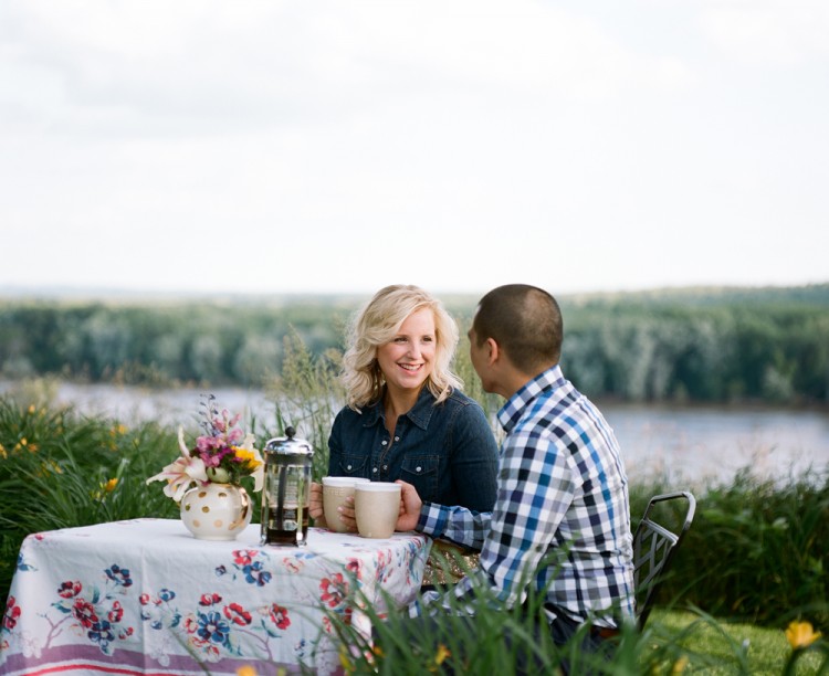 western-wisconsin-engagement-portraits-015