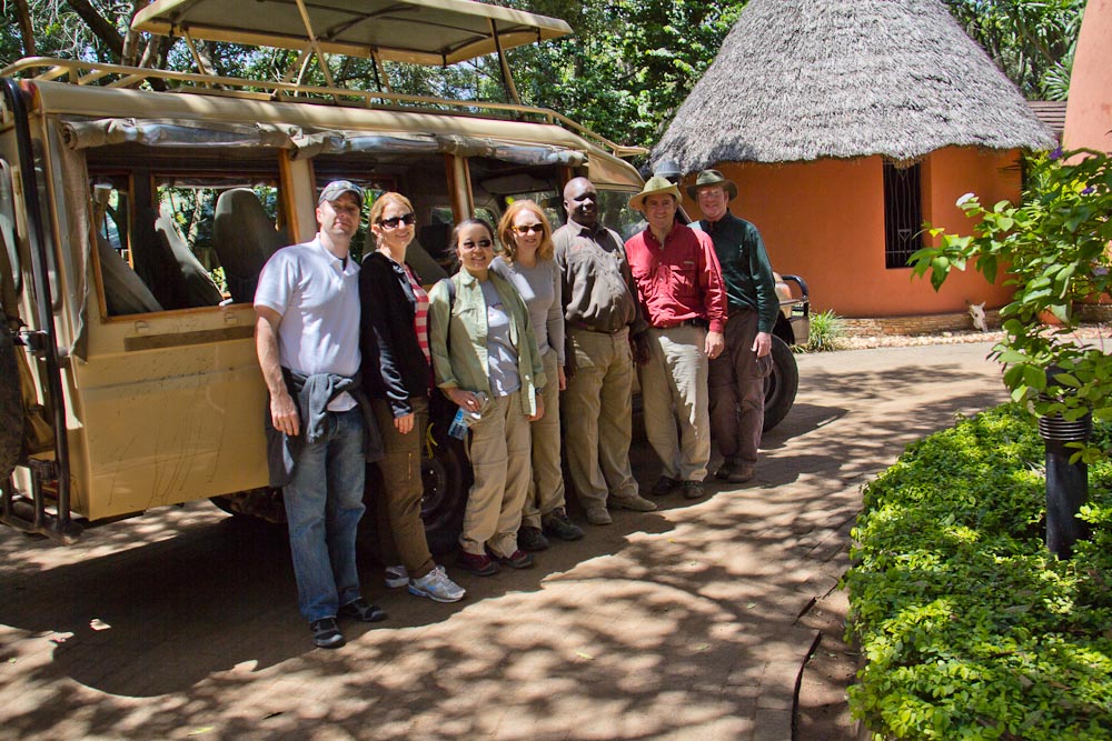 safari group picture