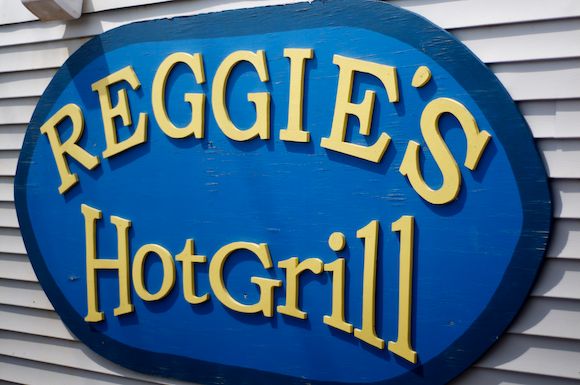 Reggie's HotGrill