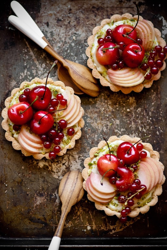 Stone Fruit Tarts with Coconut Pastry Cream - via Inspiring The Everyday