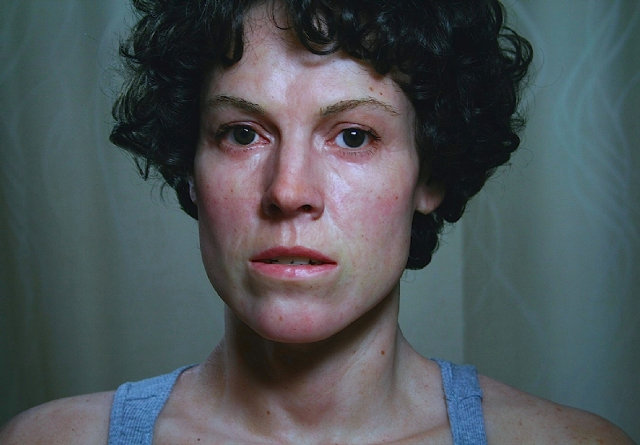 Crazy Realistic Sculpture of Ripley from ALIENS — GeekTyrant