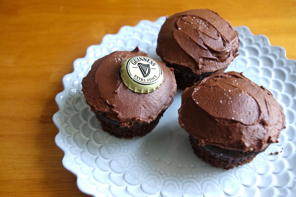 Triple Chocolate Guinness Cupcakes | Guinness beer adds an extra depth to these triple chocolate cupcakes that makes them irresistible | www.thebatterthickens.com