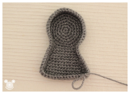 Crochet keyhole