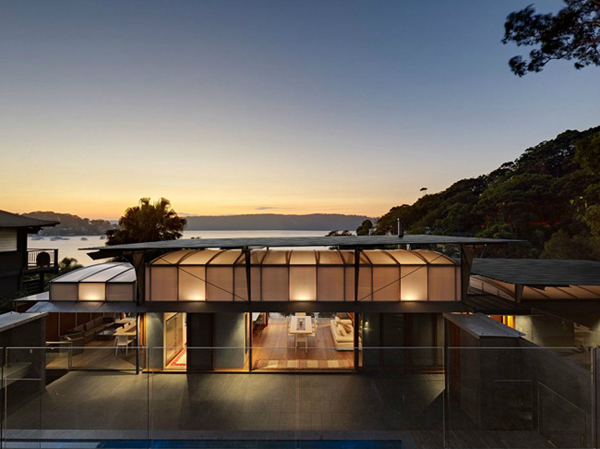 Cliff Face House | Palm Beach | by Fergus Scott Architects and Peter Stutchbury Architecture