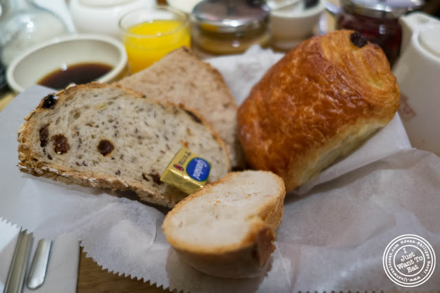image of breads and pain au chocolat at Le Pain Quotidien in NYC, New York