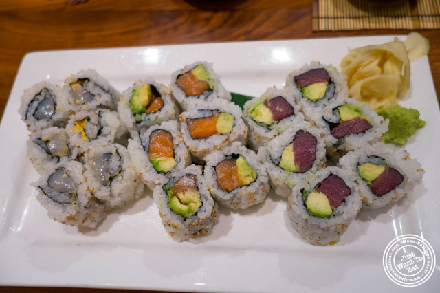 image of rolls at Inakaya in Times Square, NYC, New York