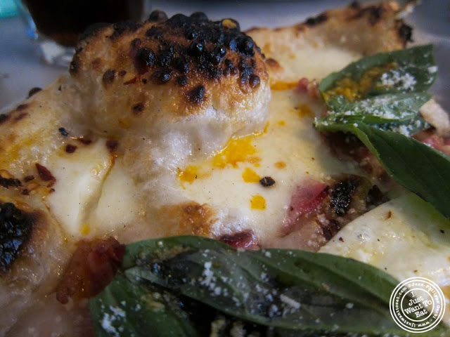 image of Brunch pizza at Motorino pizza in the East Village, NYC, New York