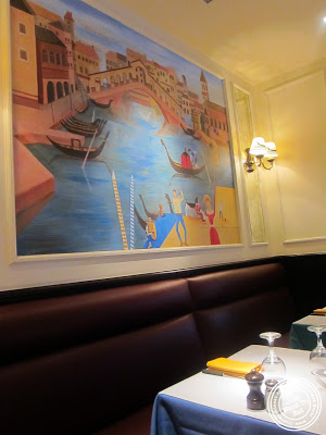 image of Le Relais de Venise in NYC, New York