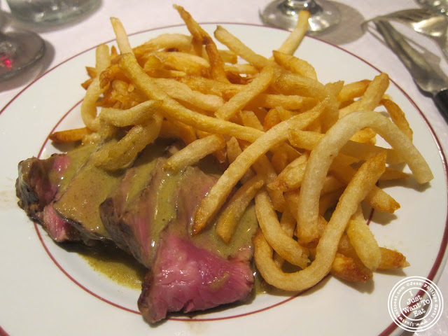 image of steak frites at Le Relais de Venise in NYC, New York