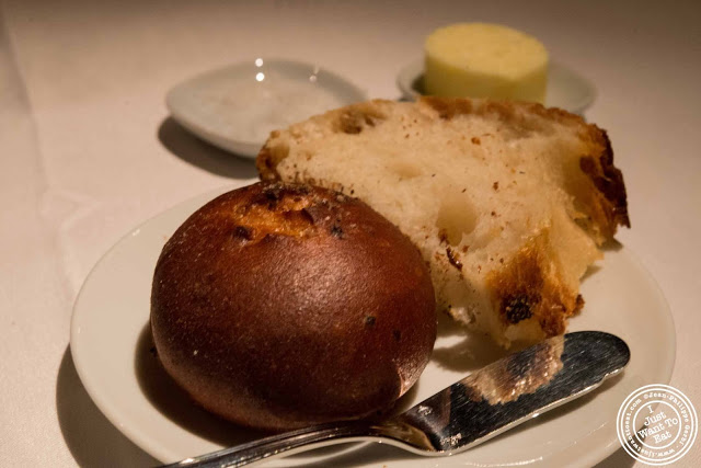 image of bread at Gramercy Tavern in NYC, New York