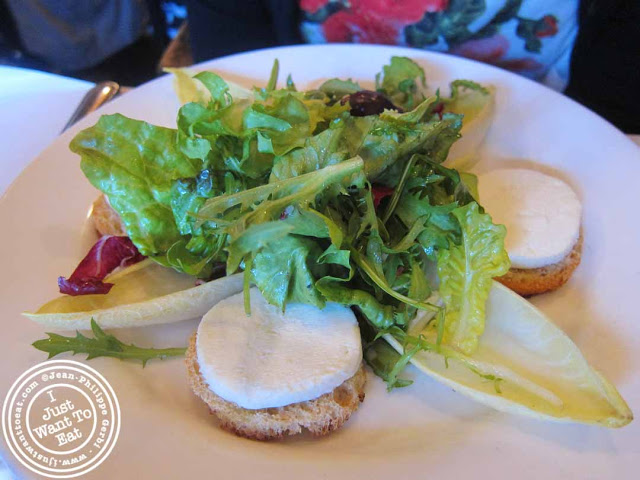 image of goat cheese salad at Restaurant L'express in Montreal, Canada