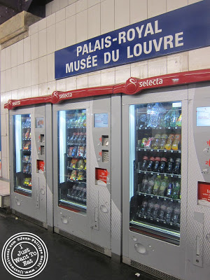 image of Vending machines in the subway in Paris, France