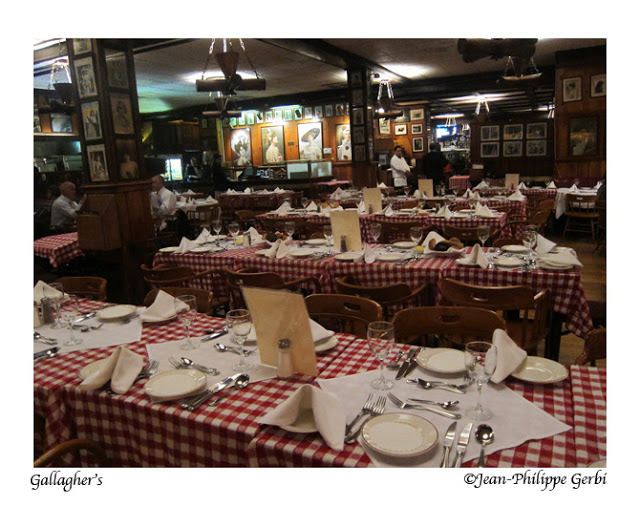 Image of Dining room at Gallagher's Steakhouse in NYC, New York