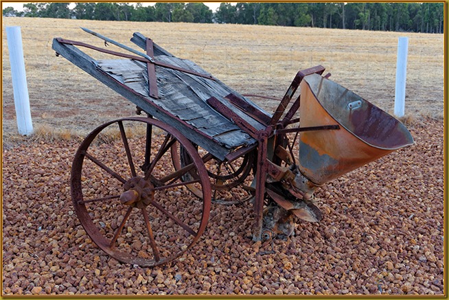 CollieWilliamsRd-FarmRelics02-650x