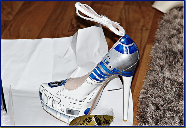 ZU-R2D2Heels-08-Small