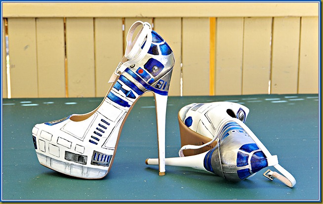 ZU-R2D2Heels-01-Small