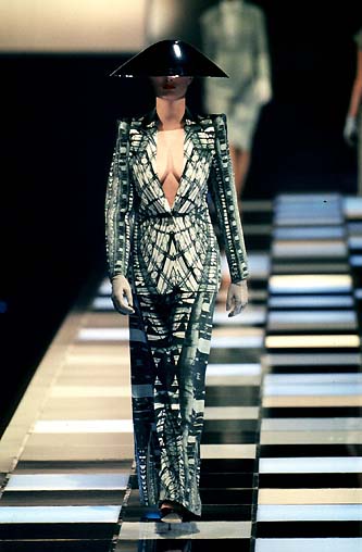 Flashback Fashion - Givenchy by Alexander McQueen (F/W 98) — THE BRVTALIST